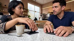 Amor líquido (Bauman): por qué buscamos vínculo y a la vez tememos comprometernos